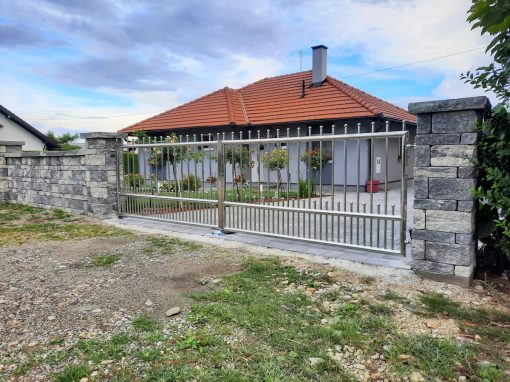 Dvorišna vrata i ograde – inox